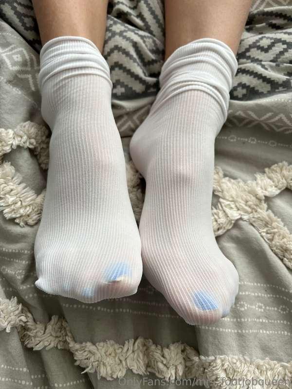 mrs_footjobqueen image #5