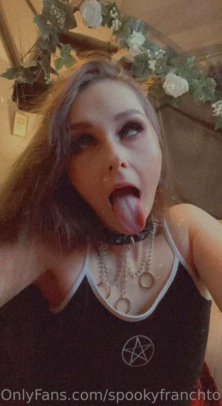 Good morning babies! Don’t miss out on the vid I sent this m..
