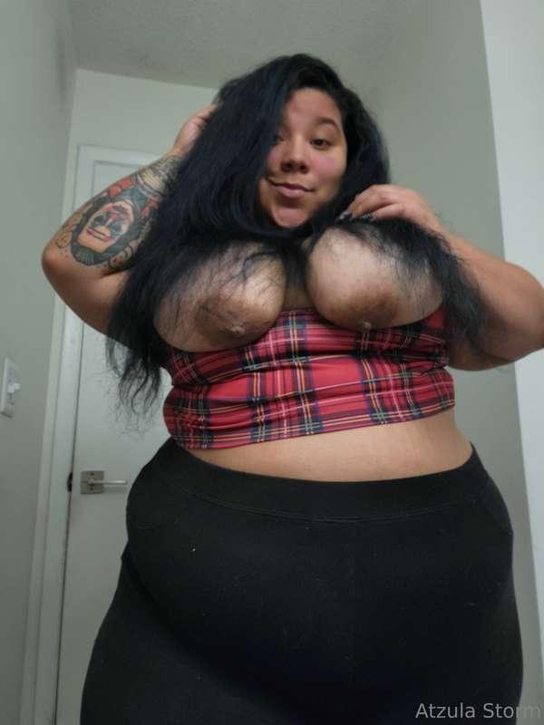 Cutie with a cute body
