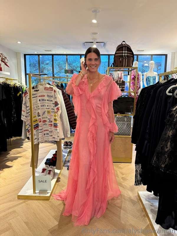 a little try on haul for you! ❤️ what do you think? 