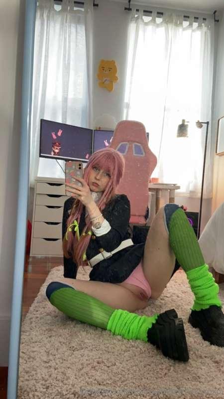 like this post if you want me to do more cosplays <3 i forgo..