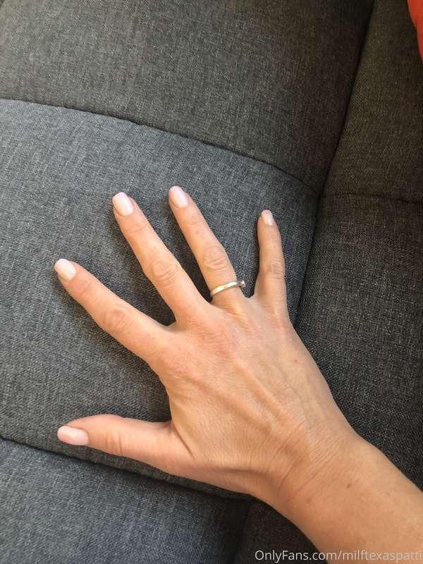 I did my nails today ... do u like it ?
