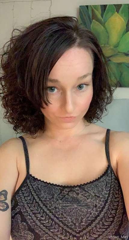 Trimmed the hair.  Was breaking off from perm. But now it lo..