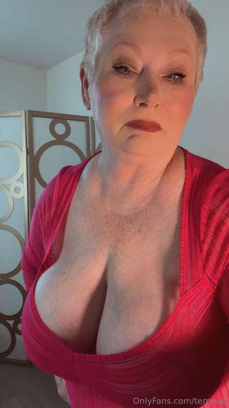 i’m all about keeping things interesting. dm me if you want ..