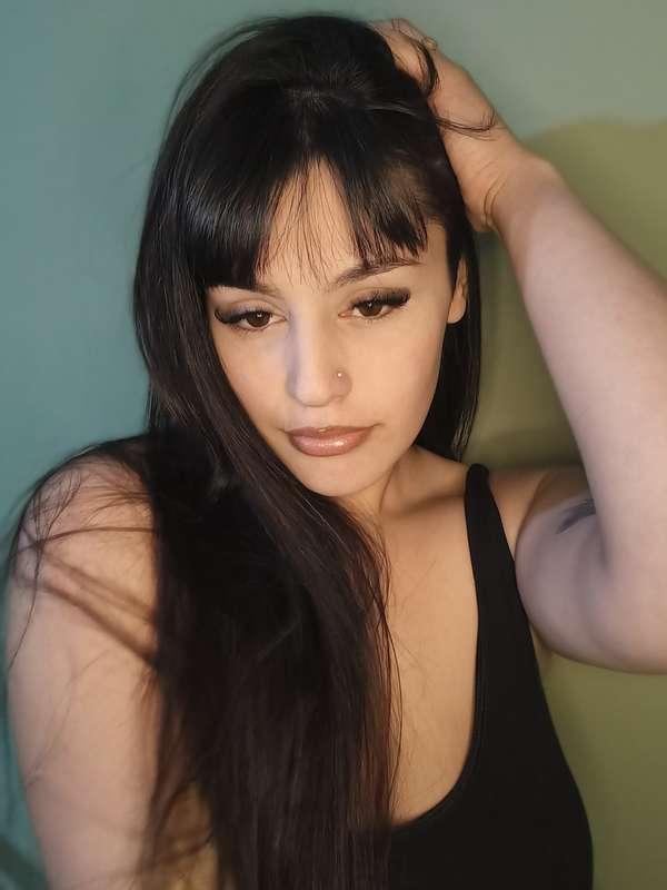 Hi love, I'm ready to have fun with you 🤠