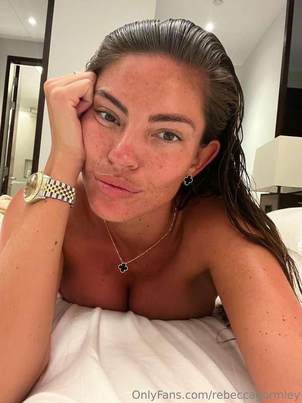 You wanted more naked content..VIPs only of course xx