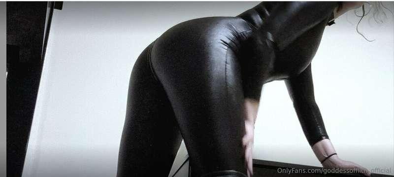 Worship My Shiny Ass Now