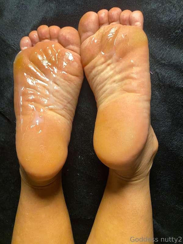 Where do you want to cum? The soles of my feet or my ass?🔥