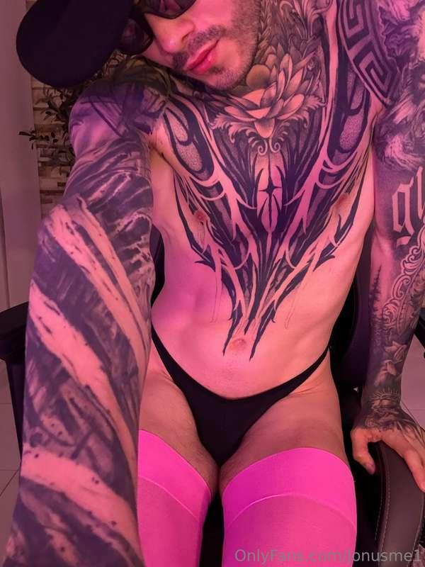 Live right now! Come in 👅😈