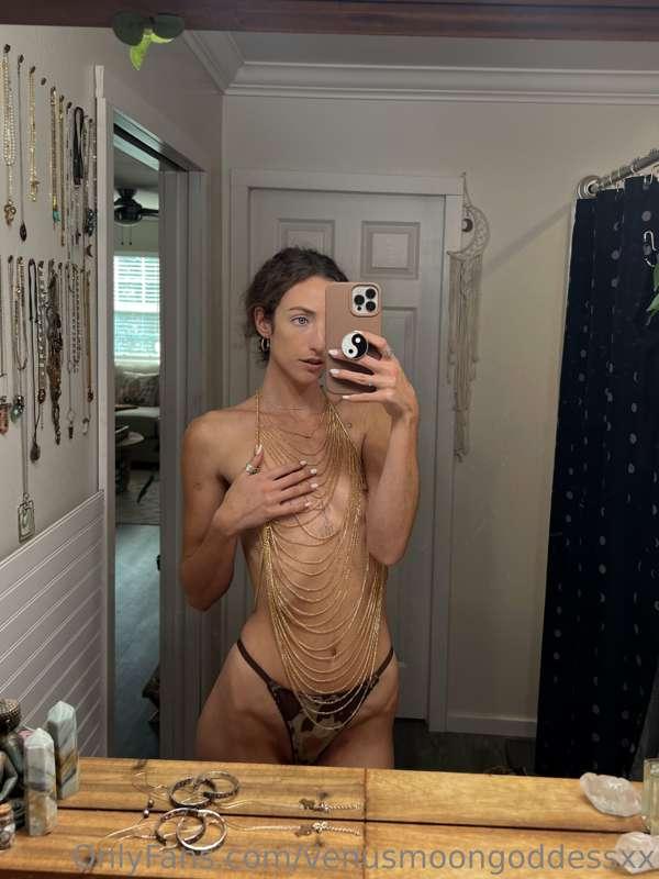 venusmoongoddessxx image #2