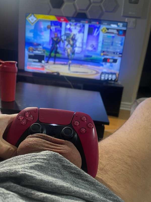 Nothing like a gaming session 💦😛

Set on the highest vibrati..