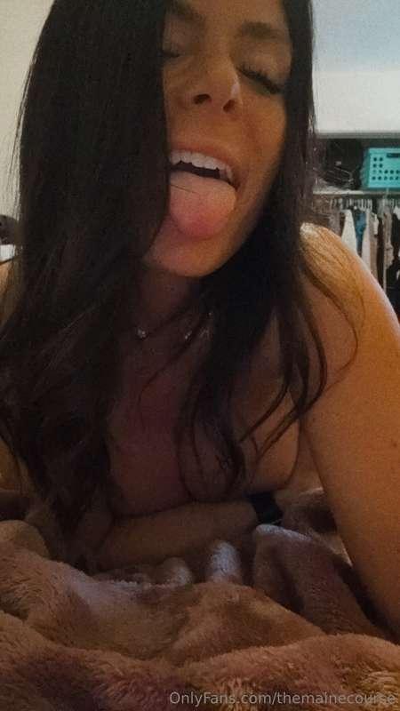 😜