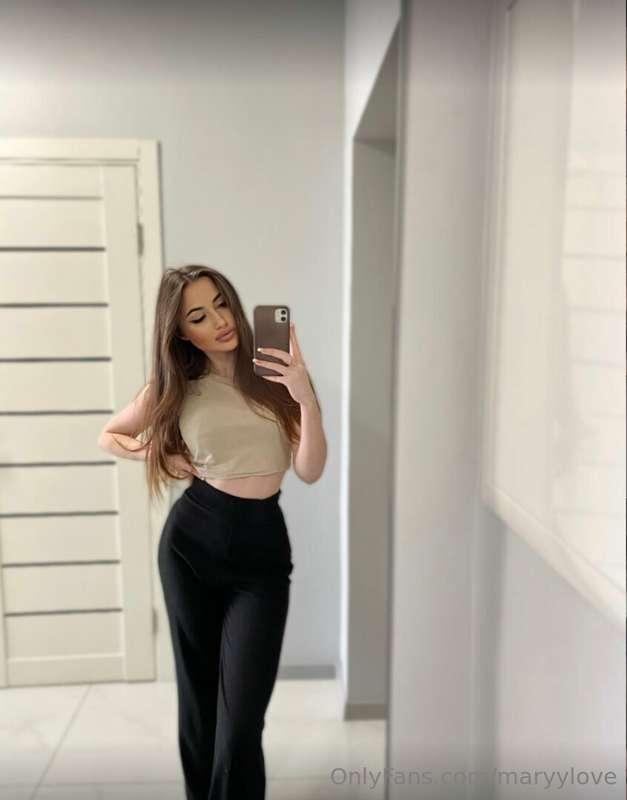 My friend is looking for her daddy @nancyyy_v 🙈💦 This naught..
