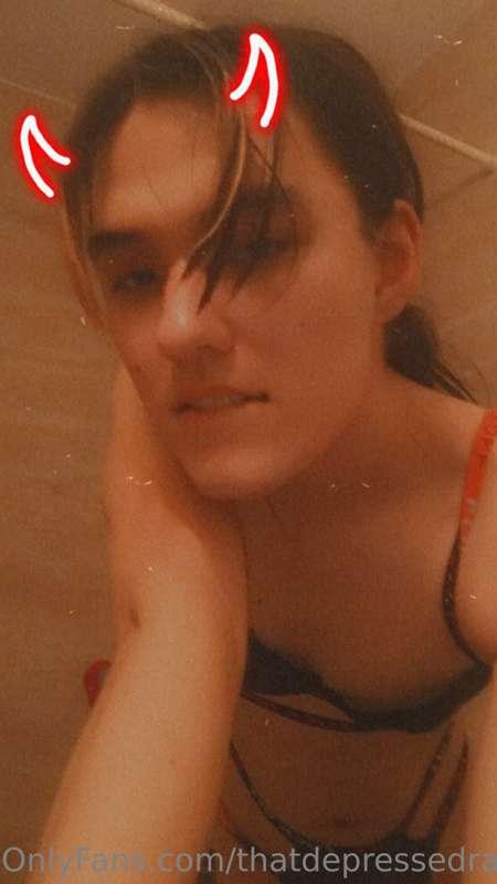 Wanna see my first experience with my new 9in dildo. more wi..