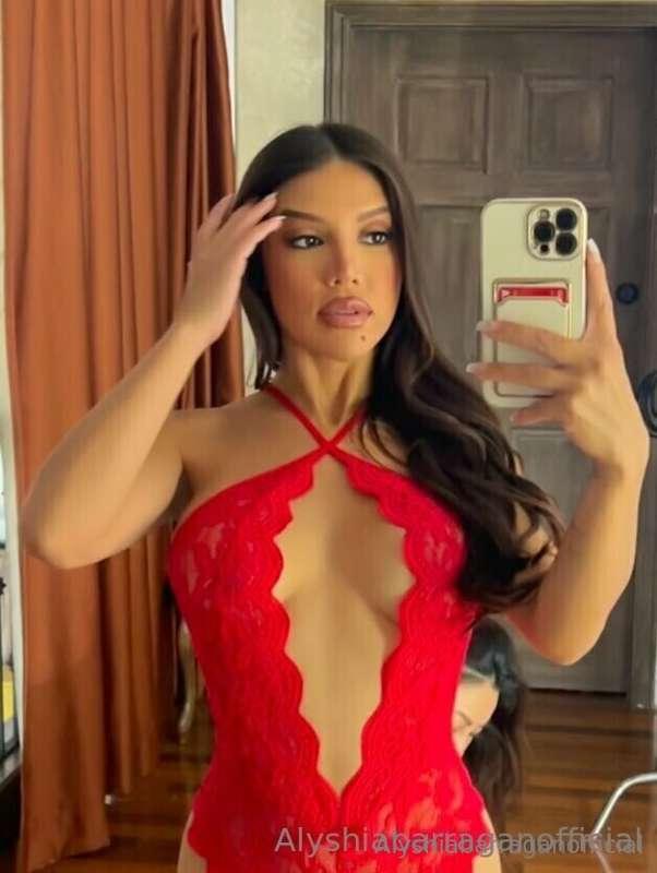 gonna paint the town red ♥️