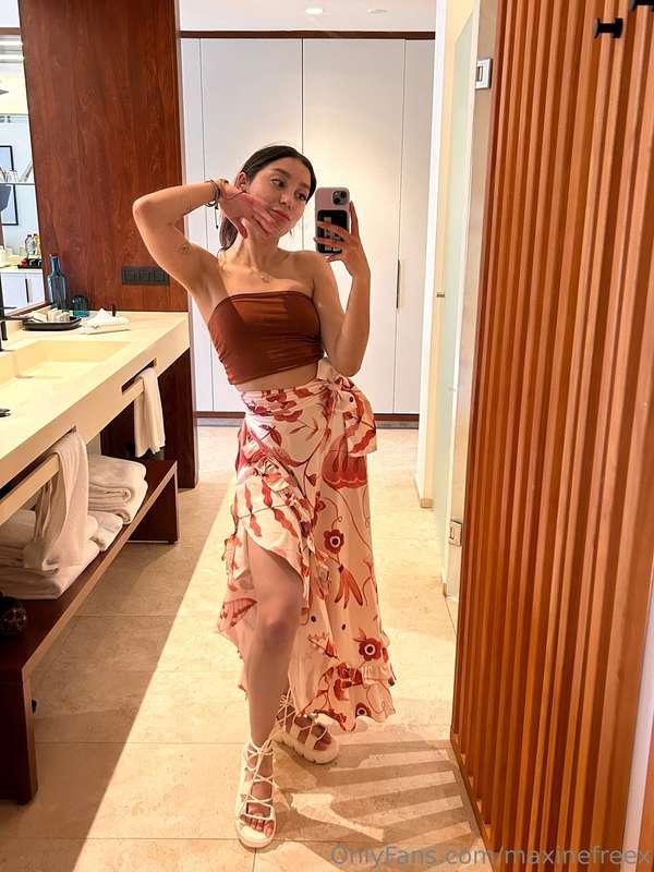 do I look good in this outfit 🥰 see more of it here: @maxine..