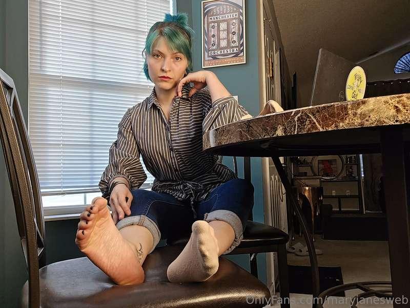 How's your week going? You look like you could use a sock sn..