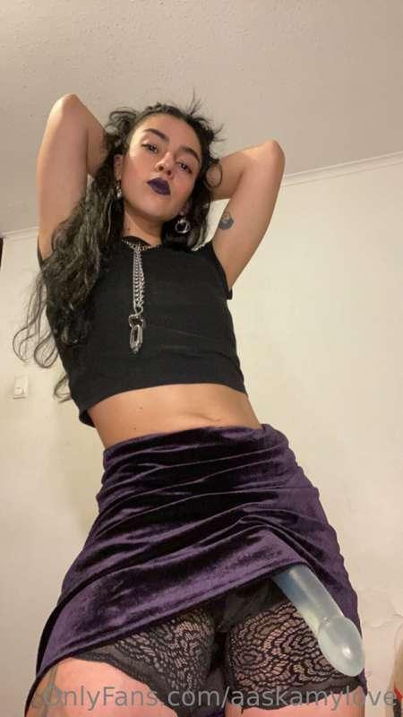 do ur work subbie, take care of ur mistress 🧎🏻