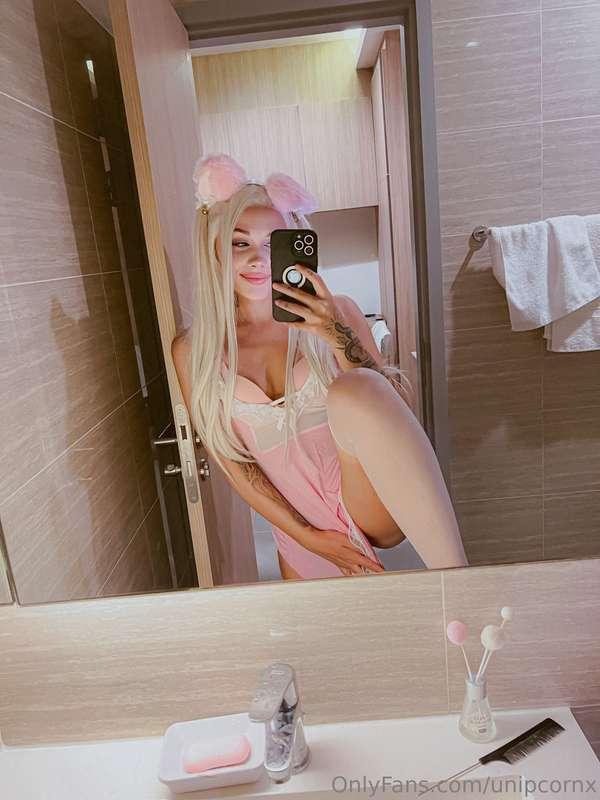 like this post if pink looks good on me 🩷😘