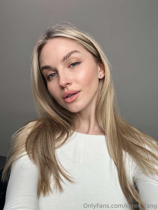 A beautiful morning starts with a hot shower and light makeu..