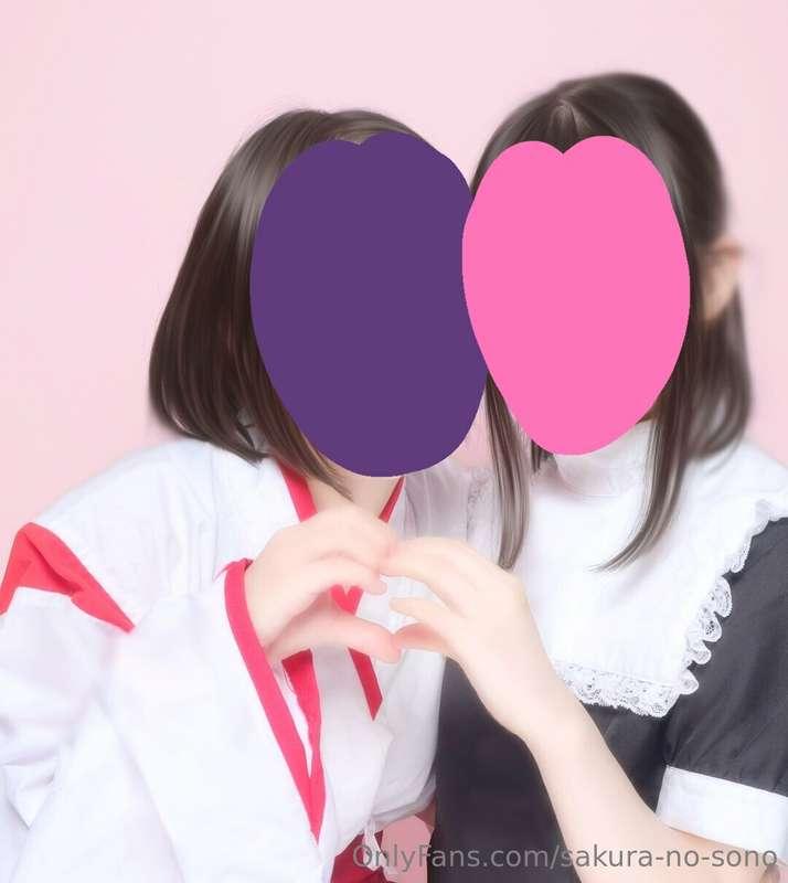 ←苑乃ちゃん　桜乃ちゃん→ コスプレして写真をとったよ♪ (苑乃ちゃんは屈んでくれています😊)