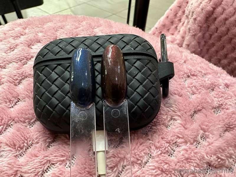 Can you guess the color I chose for my new pedicure? 