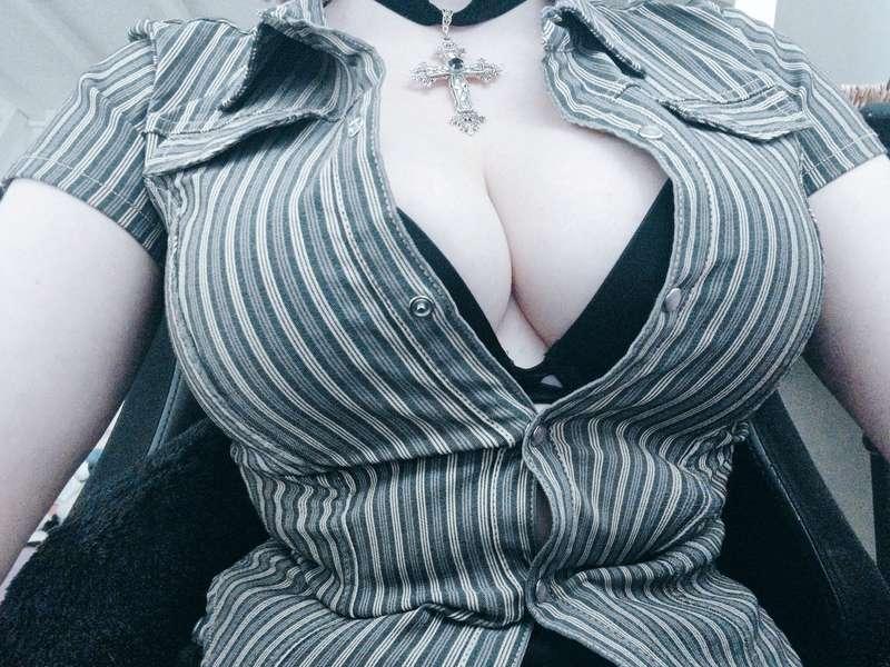 bought some new clothes and this top wont button all the way..