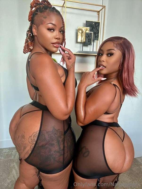 Good morning Daddy 🖤 check your messages for our new hot 🥵 o..