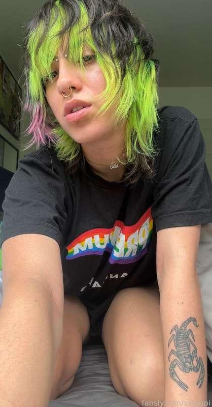 I've been having a really comfy Sunday. But I'm wayy too bored... Which makes me seriously too horny. 
You're here to serve me, right? So lay down. Don't move. I'm going to sit on your face now. Open your mouth. Suck my swollen clit and use your tongue on both my holes until I cum. Don't stop. You don't really need to breathe, right?