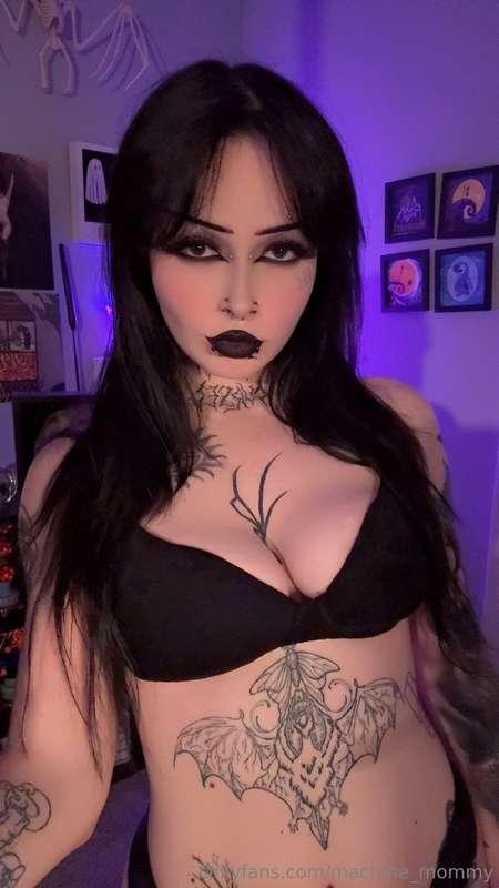Mommy wants your balls drained empty.. are you cumming for m..
