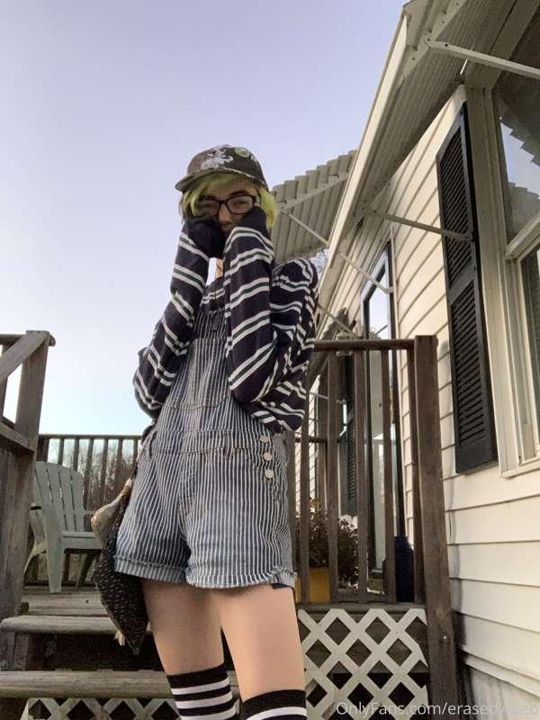 erasedweeaboo-free image #0