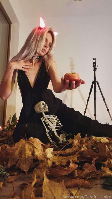 careful_i_bite image #1