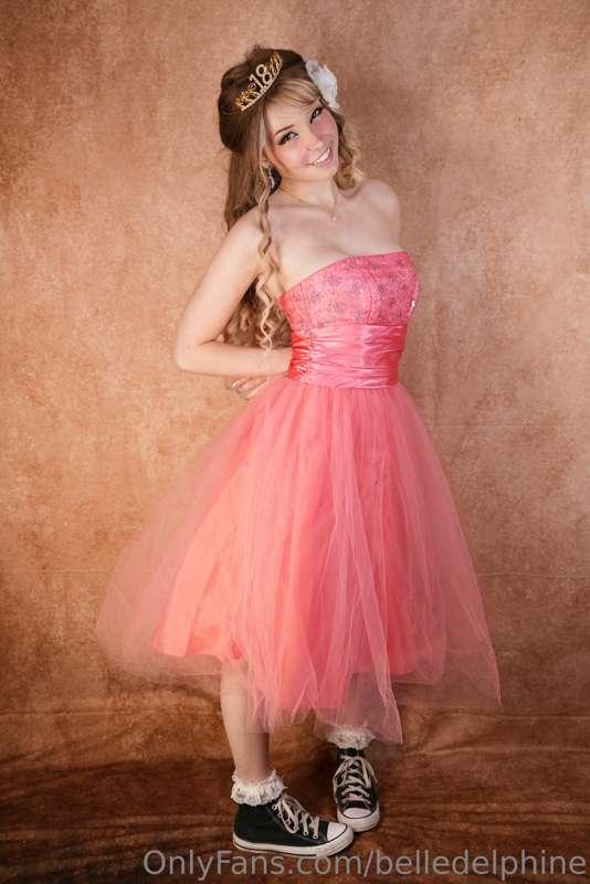 *please vote me from prom queen*
I promise I deserve it! I f..