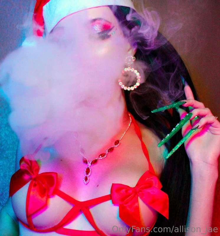 Favorite photo with vape smoke. I have more of these photos❤..