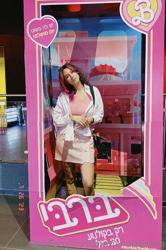 Hello Barbie💕
Did you watch already? I really like this movi..