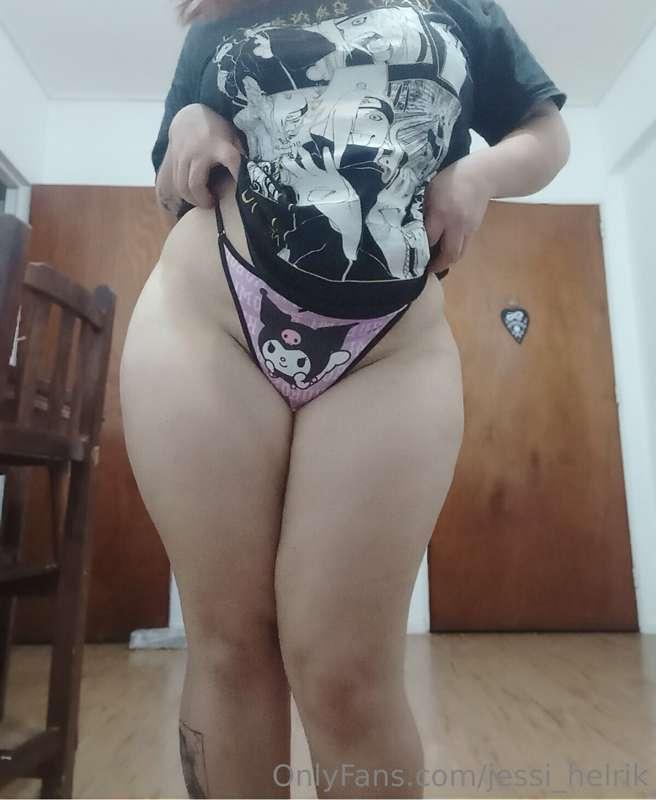 Viernes de siluetas uwu 
#kuromi