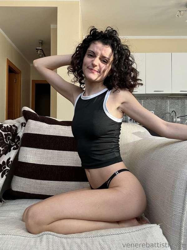 L'espressione di chi sta per migliorarti la giornata! 🤭