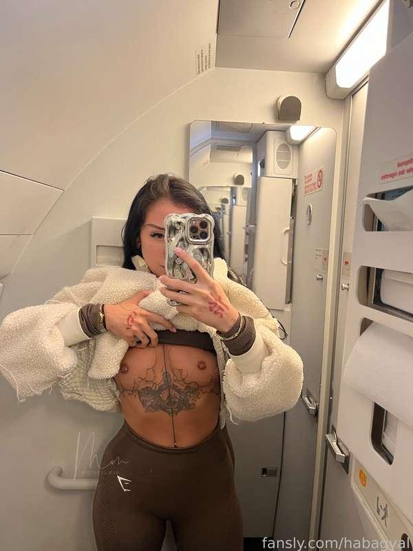 On my way 🛫

#fyp #femdom #findom #tattoos #spandex #public 