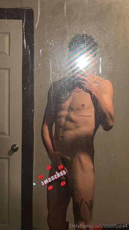 See this pic without the sticker, if you unlock message me w..