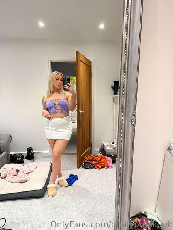 Swipe to see some Titties x
