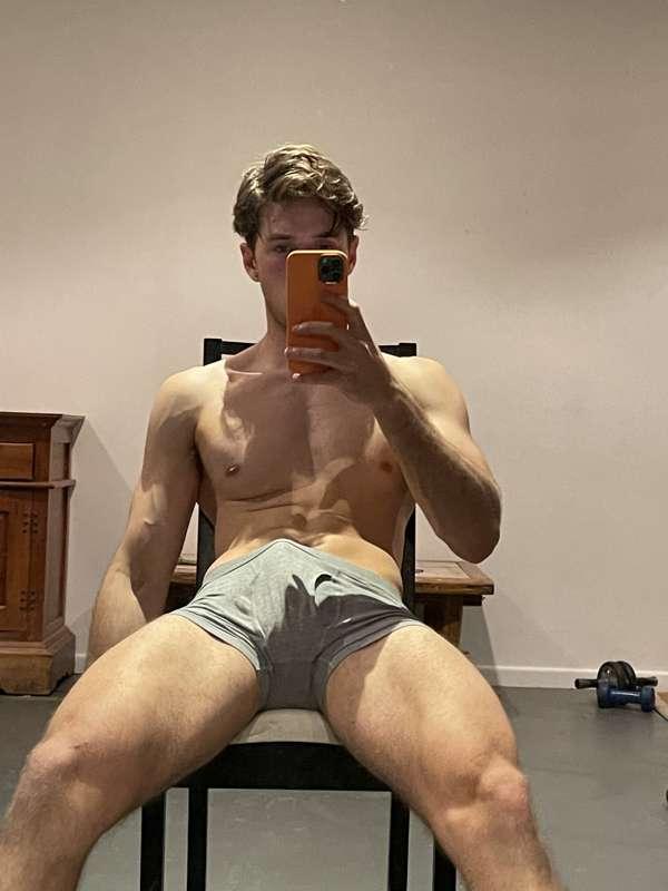 uronlyhotguy main image