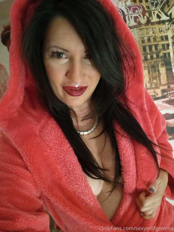 #MondayMotivation on this chilly morning #MilfMonday