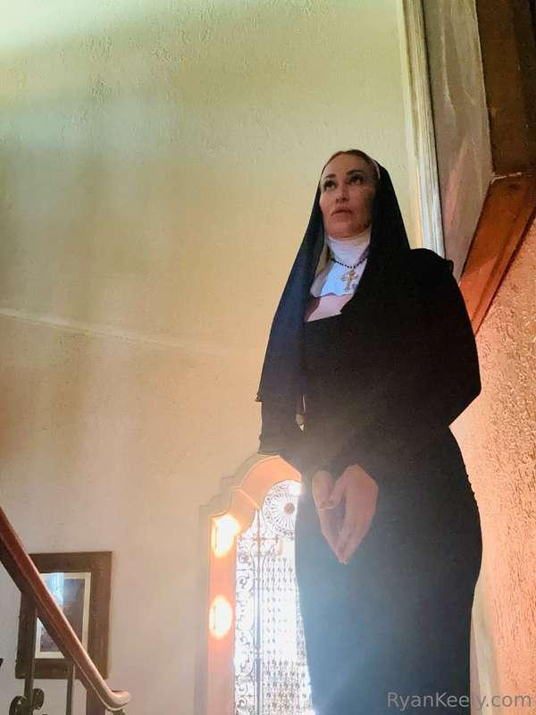 Mother Superior demands all gooners to pump, edge, leak, rep..