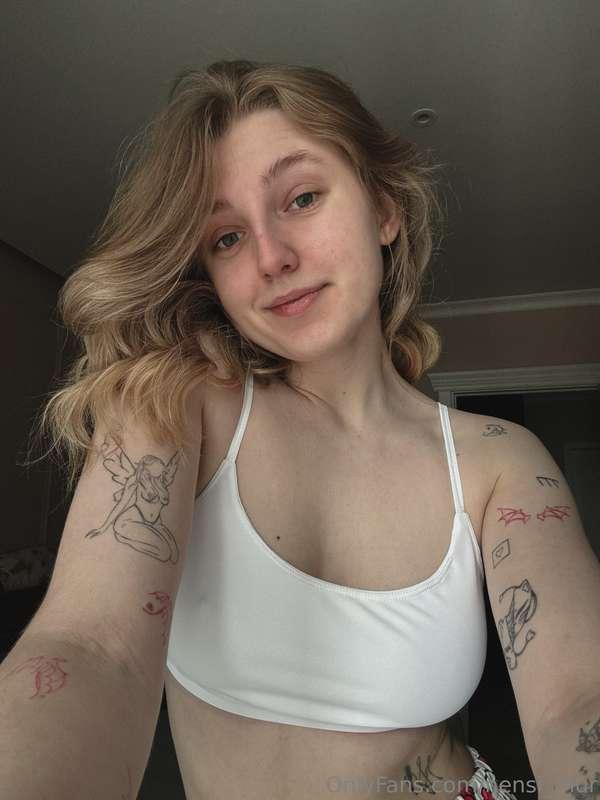 кошенятка, вибачте, що весь контент зник, не дуже хотілось в..