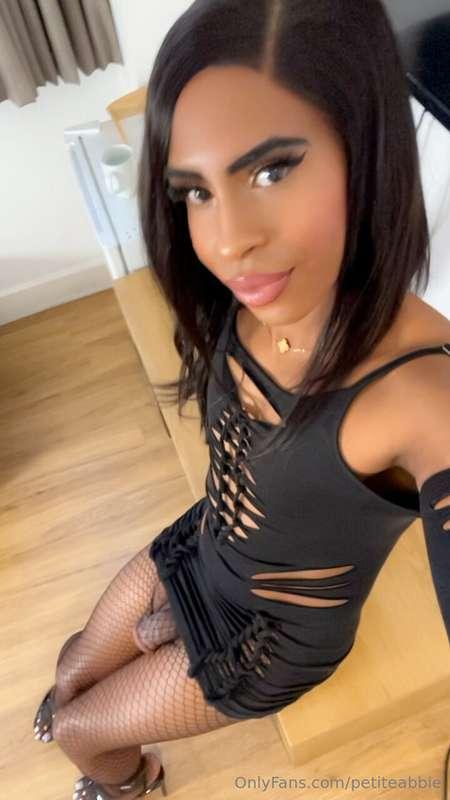 Kinda bored, wanna chat? 🥰