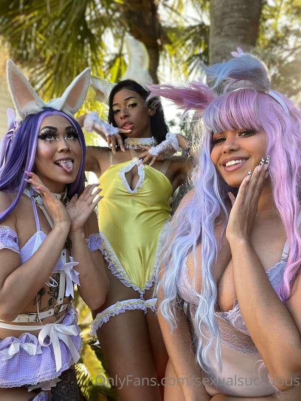 Happy Easter From My Babes And I!!! Group Dildo Sucking Vide..