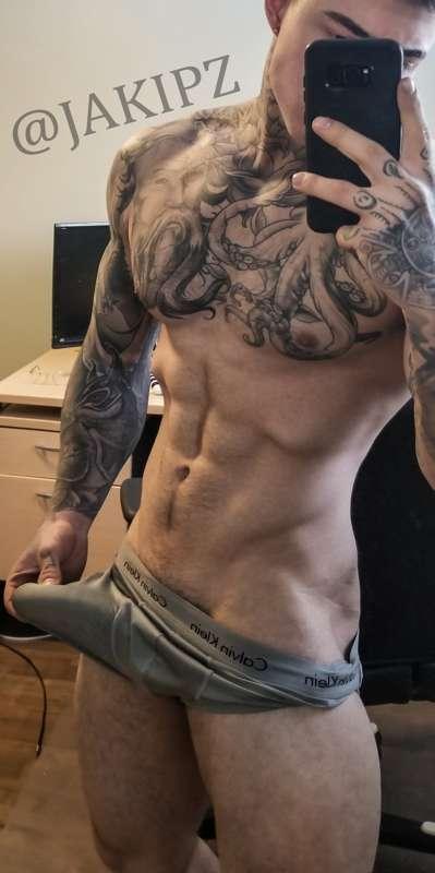 Fuck looks like they got stuck coming off 😅