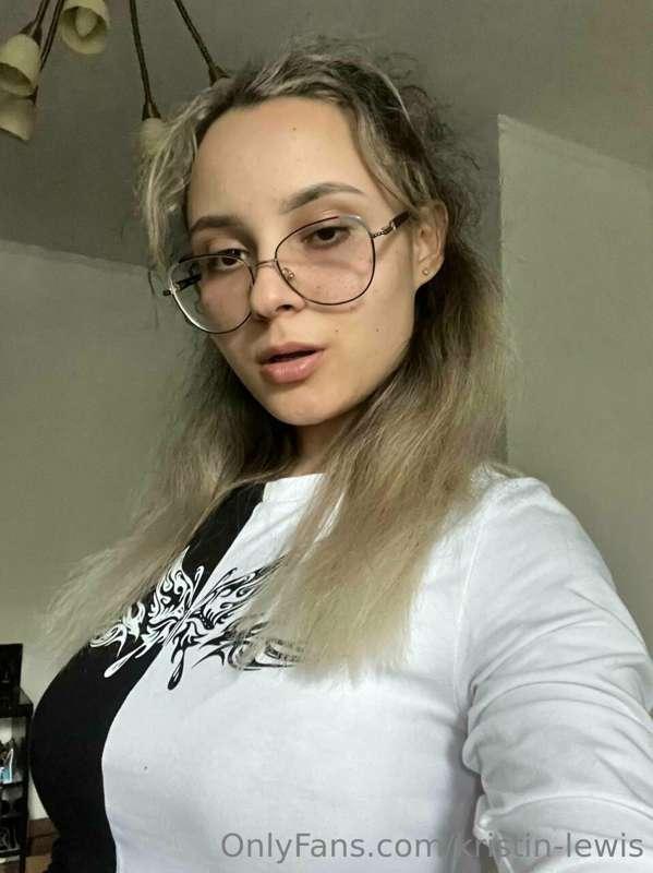 I have two sides, white and black, but you don't want to see..