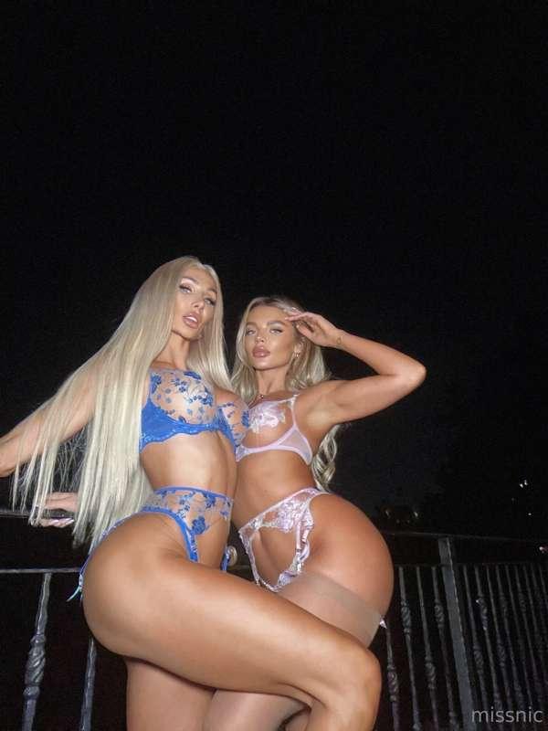 **Two girls is always better than one**❤️‍🔥 follow my sexy R..