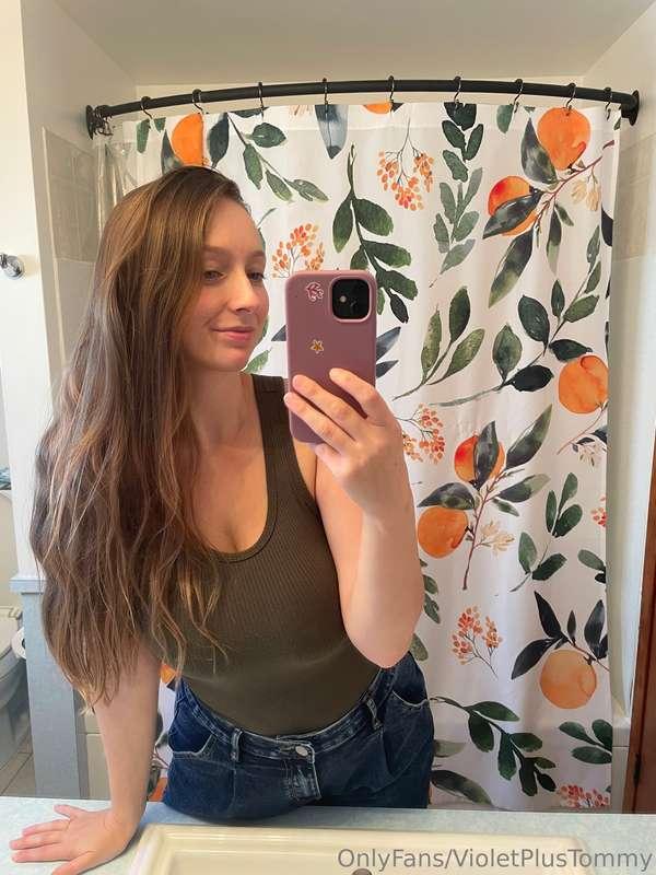 Any fun plans for the weekend? Excited for your sex tape tom..